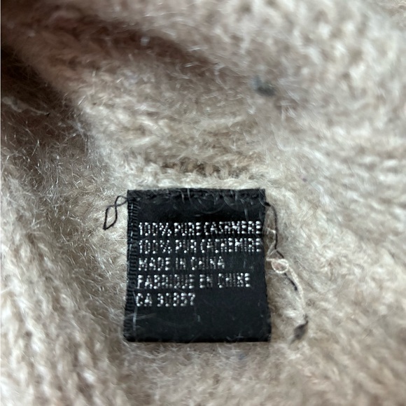 Marc Allen Cashmere Fuzzy Turtleneck Sweater Cream Size M - Picture 11 of 11